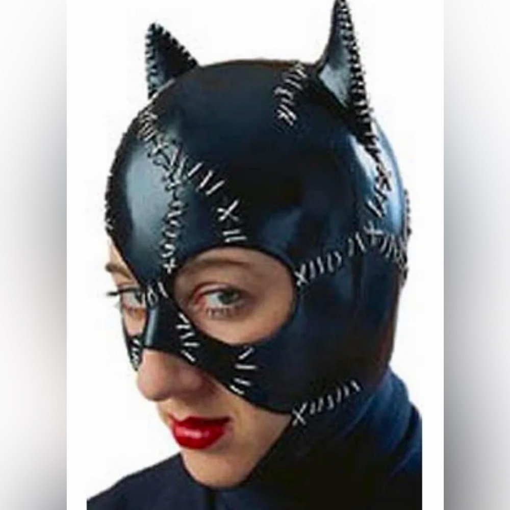 DC Comics 2014 (based on 1992 Cat Woman) Rubber Cat Woman Mask